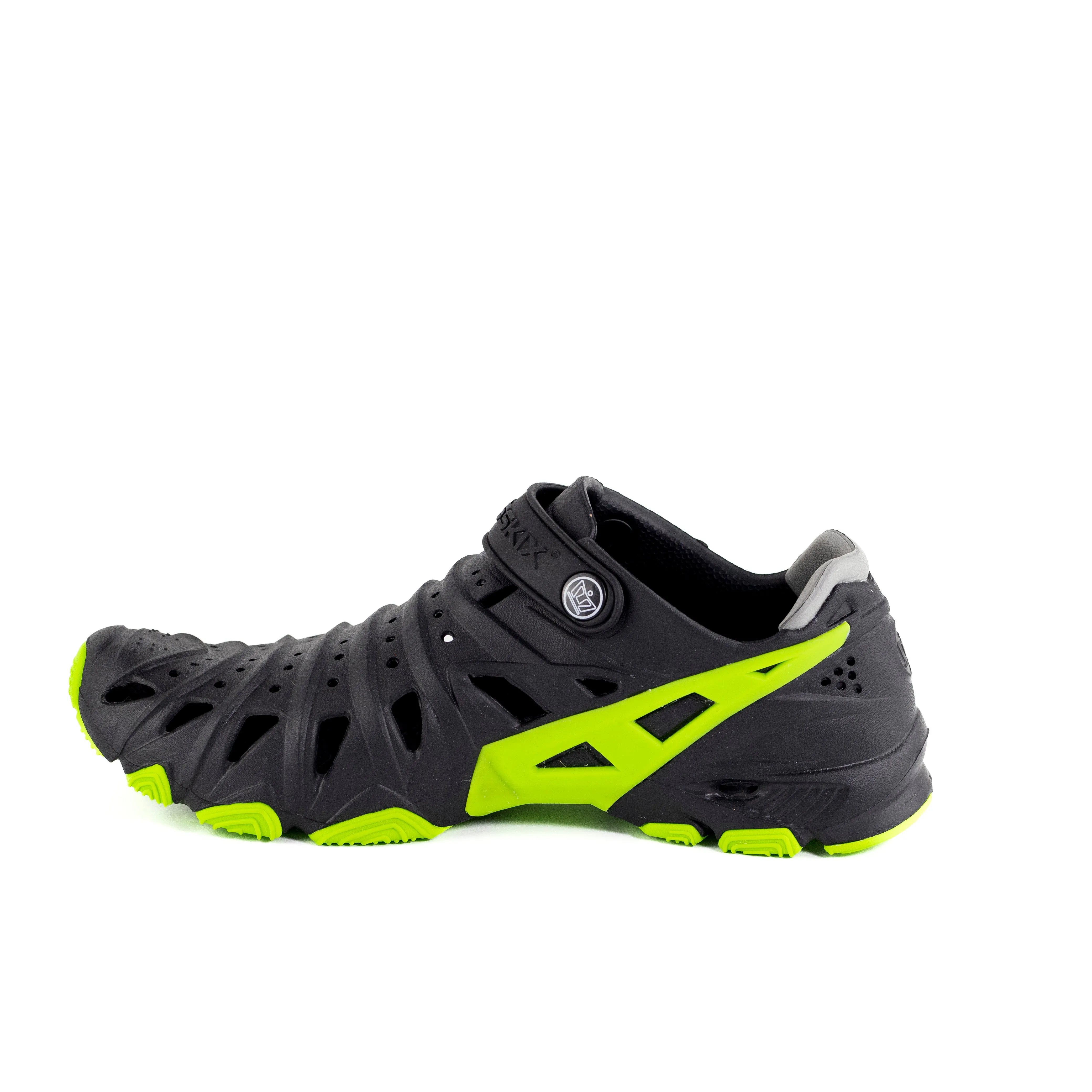 2.0 Closed Toe Water Shoes for Men