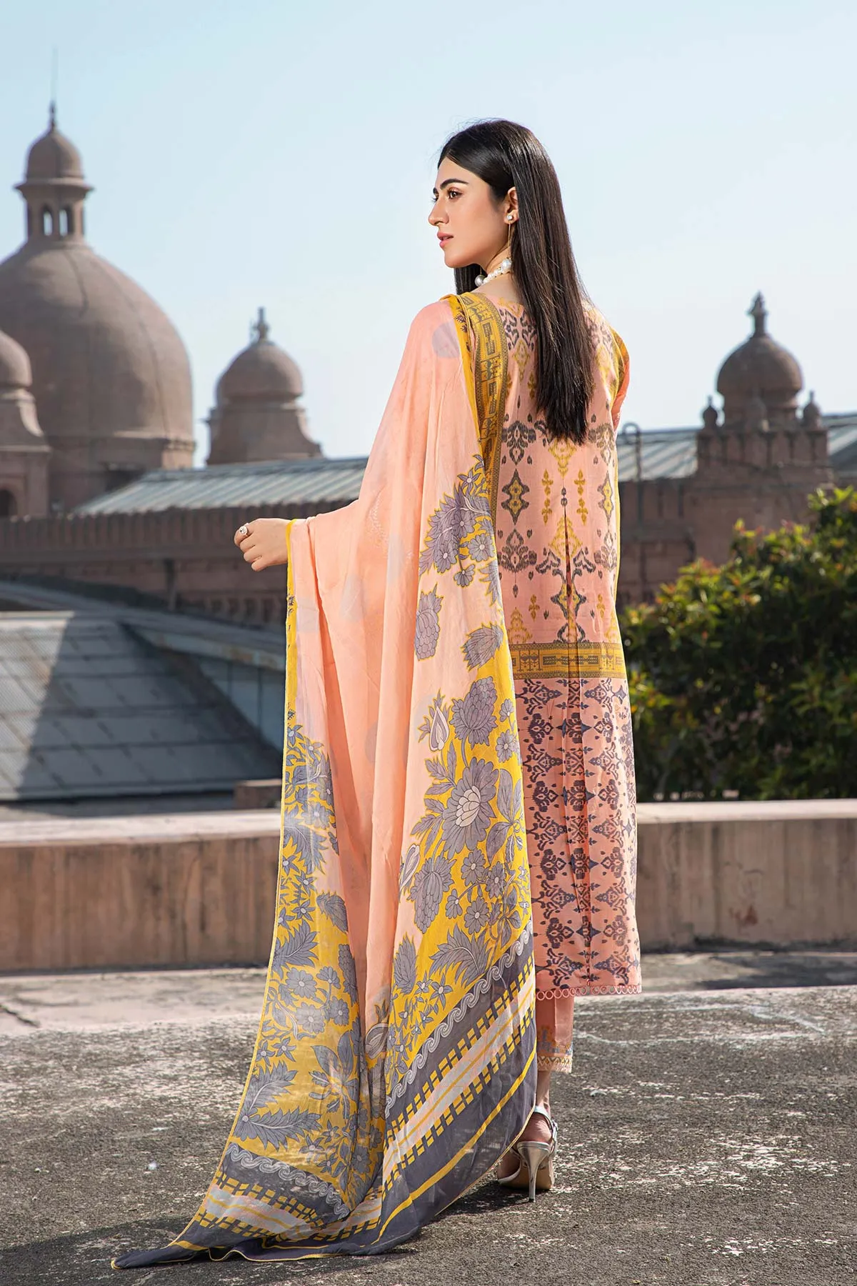 3 Pc Unstitched Embroidered Lawn With Chiffon Dupatta CSL-07