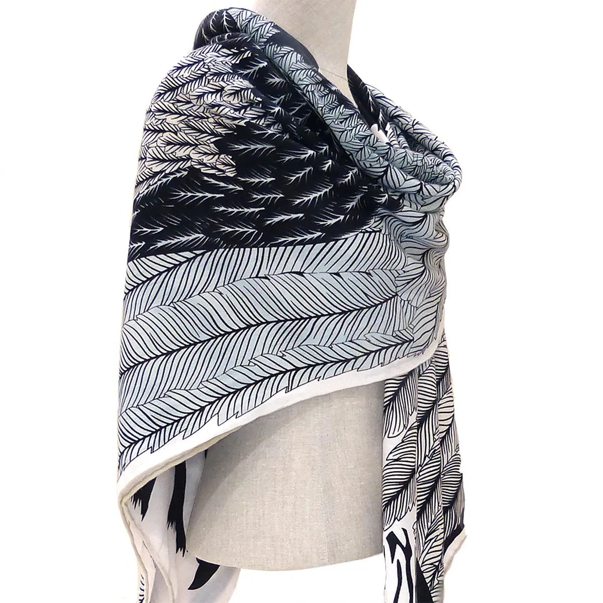 70% Cashmere 30% Silk Scarf Fashion Zebra Shawl Hand Rolled Kerchief 53 Square