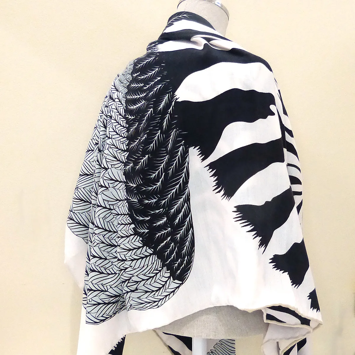 70% Cashmere 30% Silk Scarf Fashion Zebra Shawl Hand Rolled Kerchief 53 Square