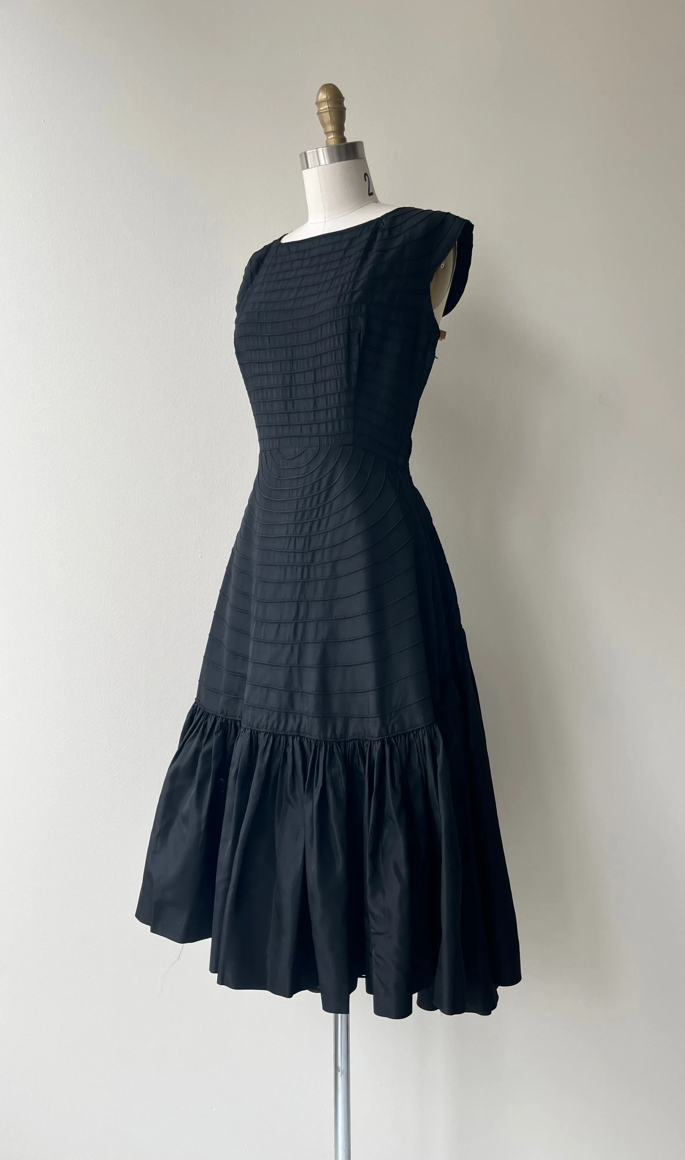 Bustle Back 1950s Dress