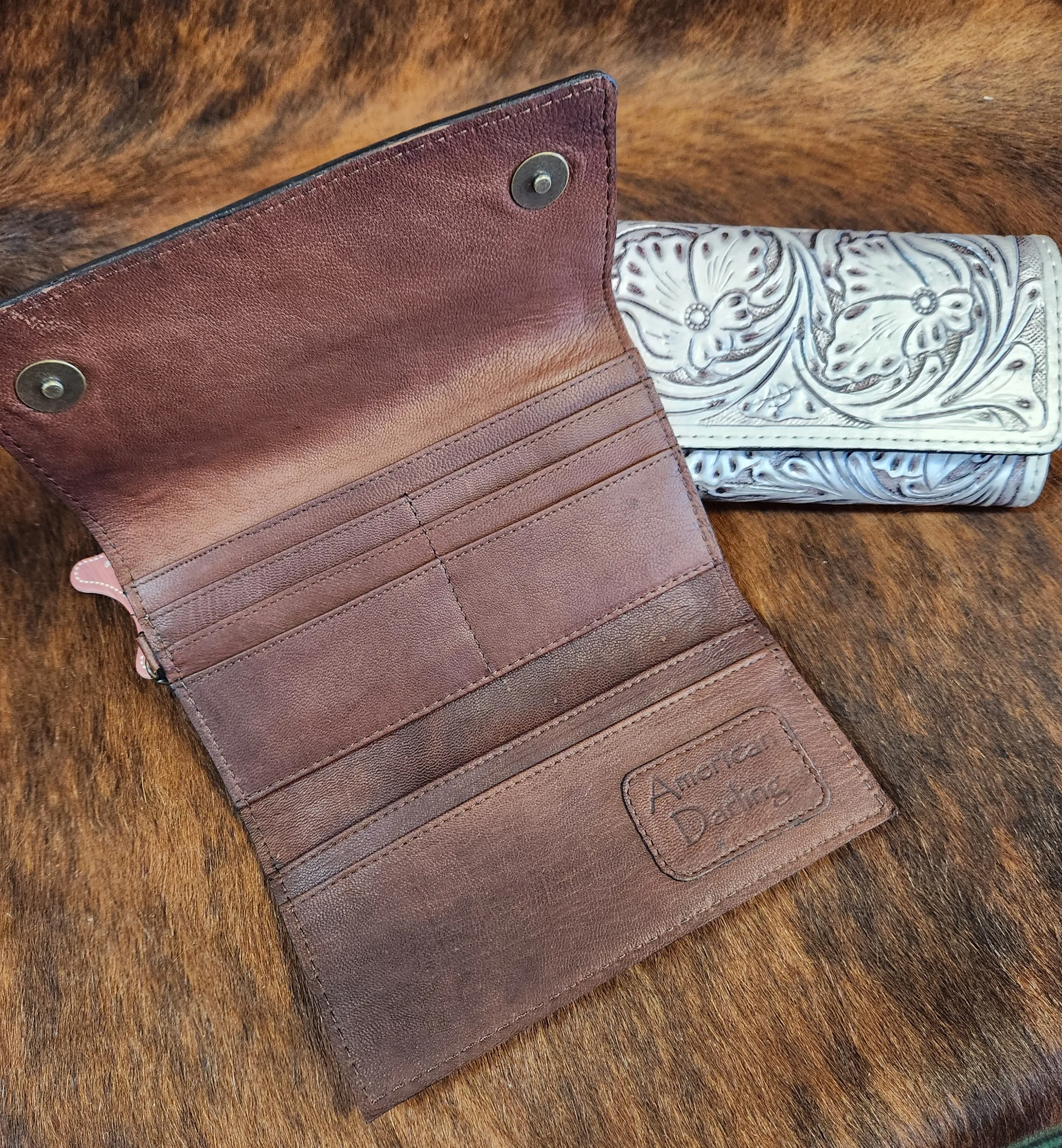 Charlotte Tooled Wristlet