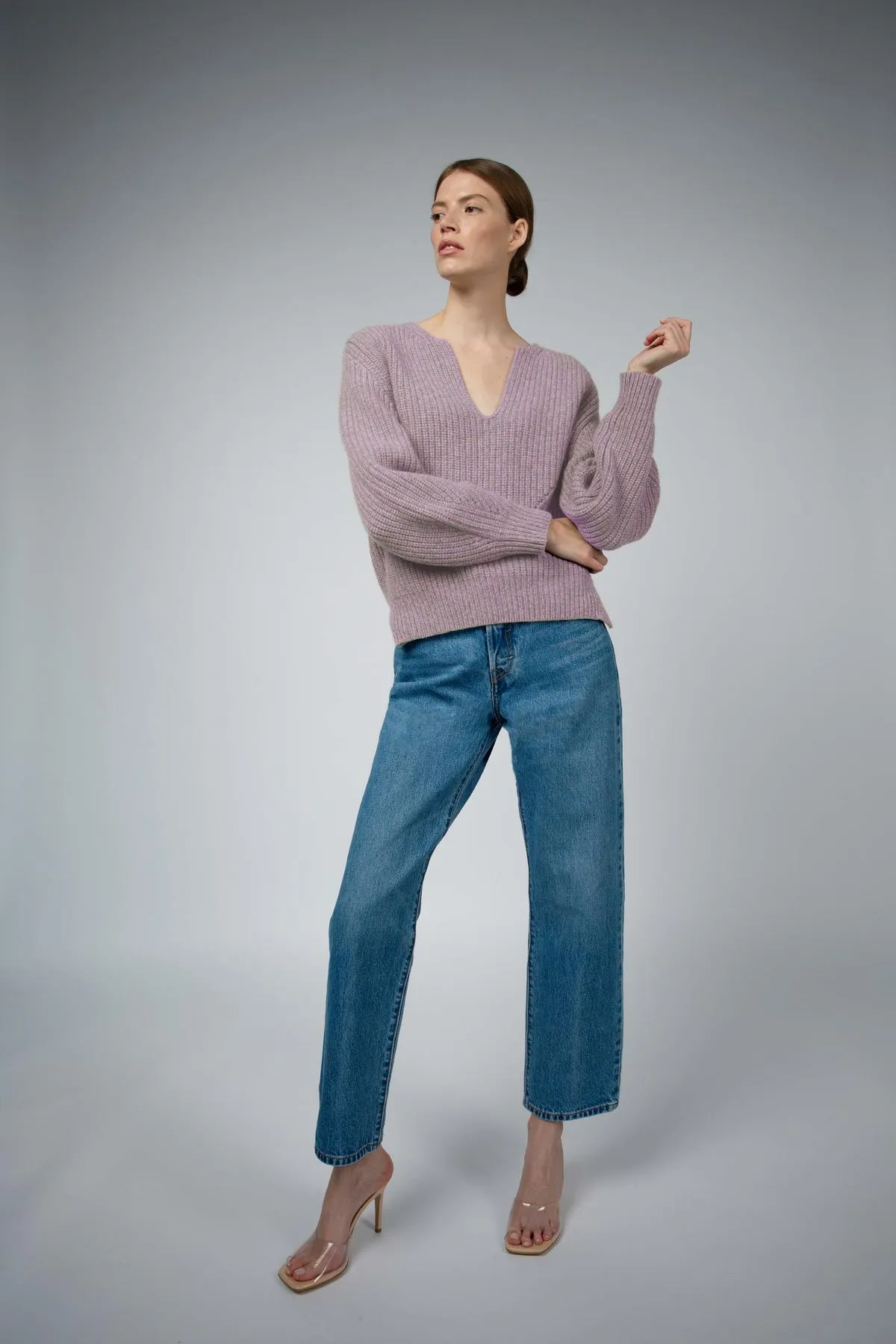 Kaya Notched Cashmere Sweater - Lilac