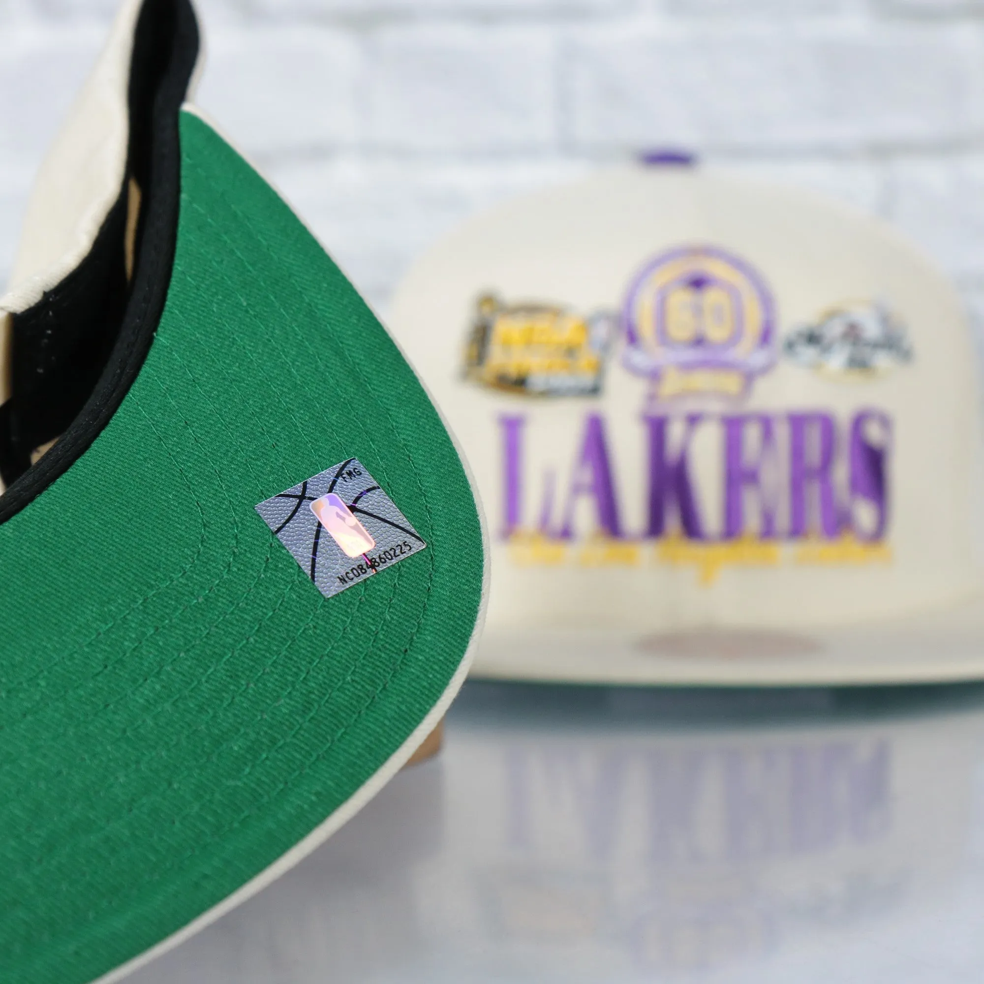 Los Angeles Lakers Hardwood Classics Reframe Retro Green bottom | Off-White Snapback Hat