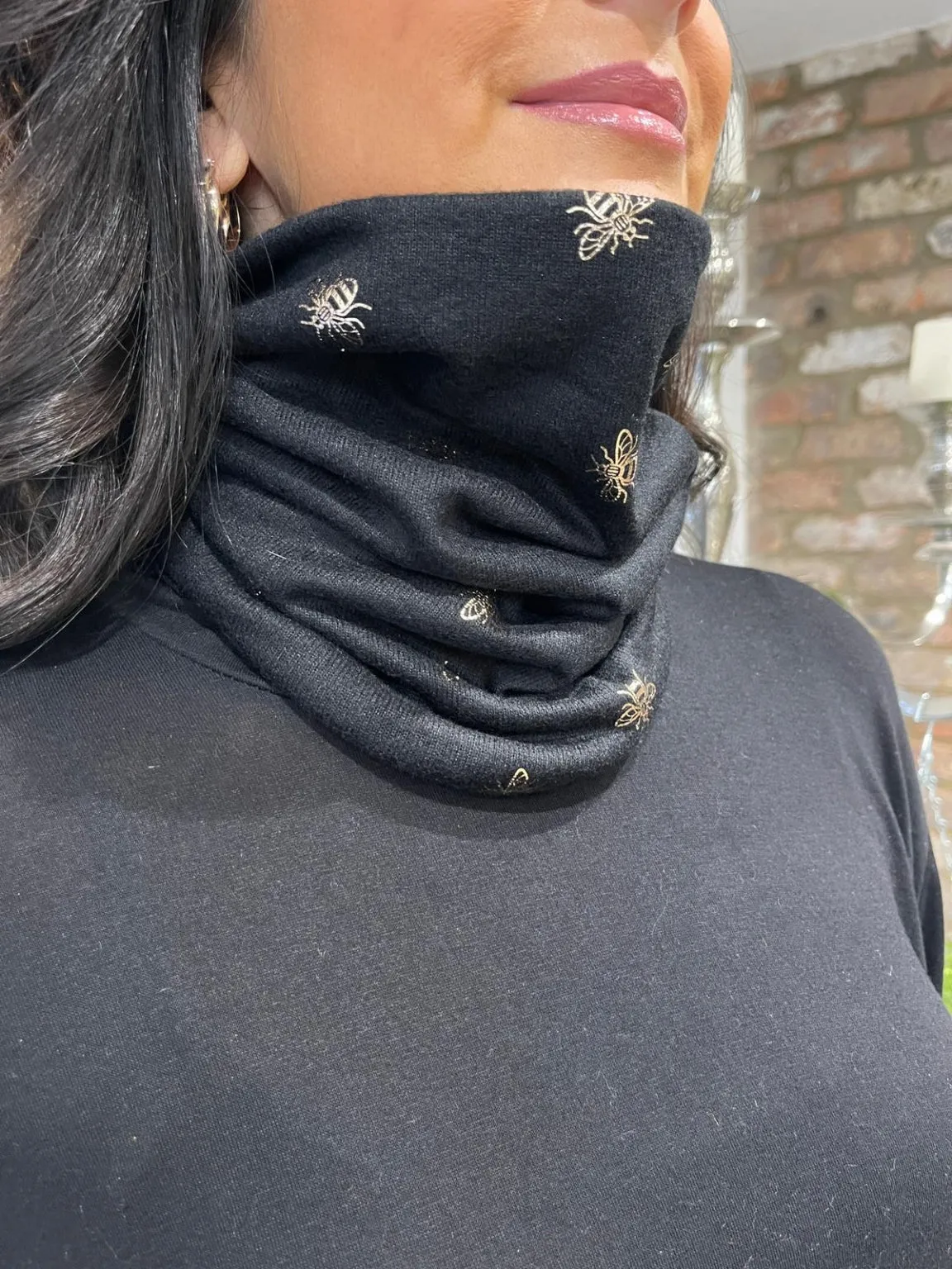 Metallic Bee Print Snood