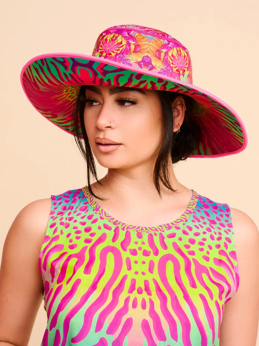 NEON FLUX REVERSIBLE NEOPRENE HAT