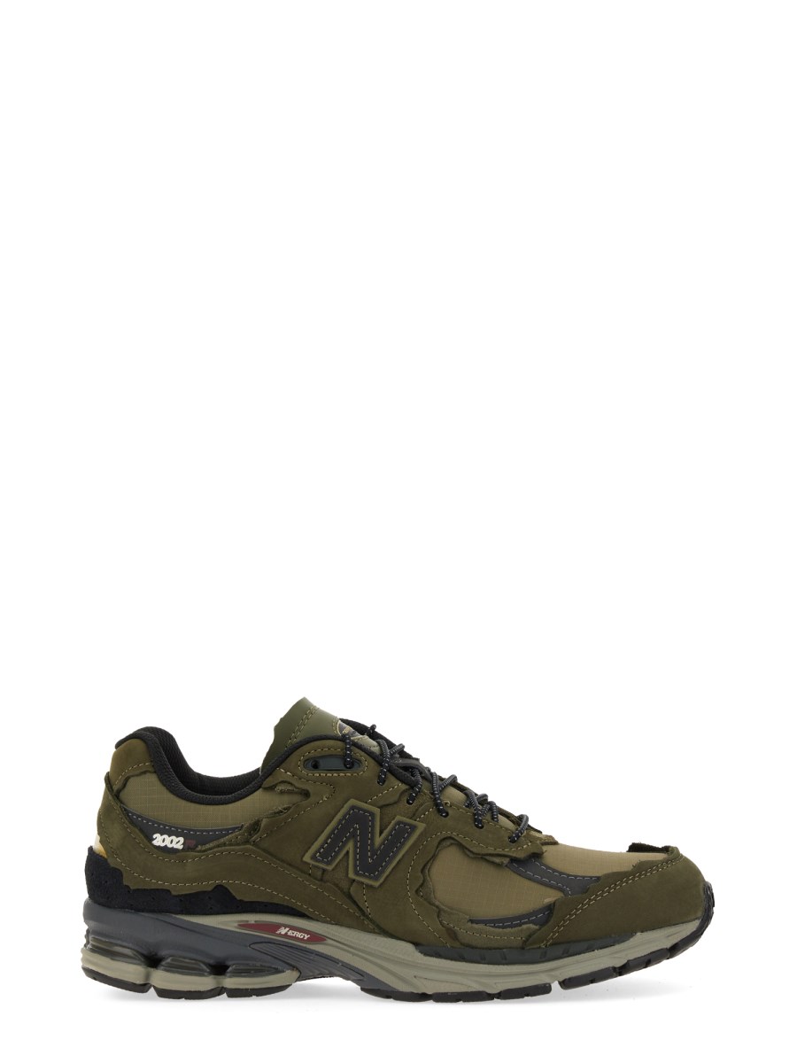 NEW BALANCE      SNEAKER 2002RD IN PELLE NABUK 