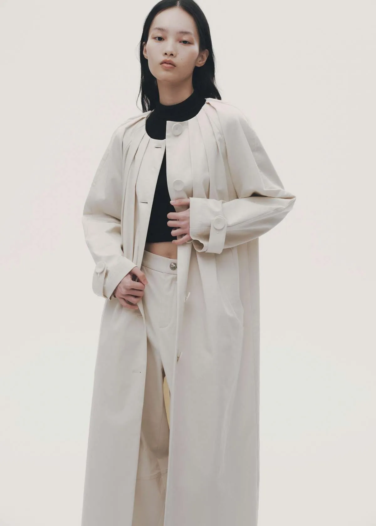 Pleated Collarless Overcoat - Off White