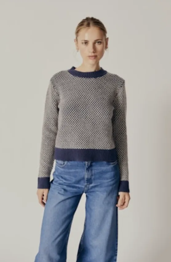 PRUNUS SWEATER