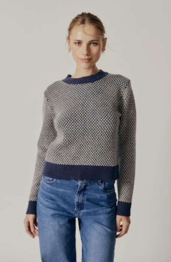 PRUNUS SWEATER