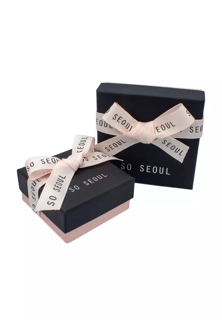 SO SEOUL Graceful Ribbon Bow Stud Earring Jackets